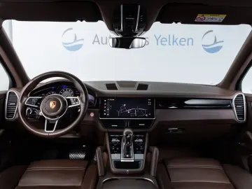 PORSCHE Cayenne  ACC PANO LUFT SPUR 360-CAM 21