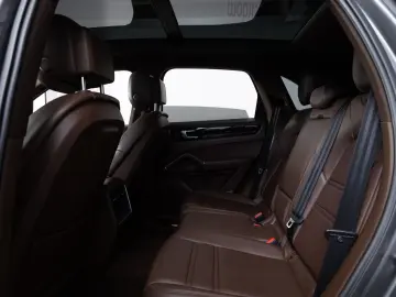 PORSCHE Cayenne  ACC PANO LUFT SPUR 360-CAM 21