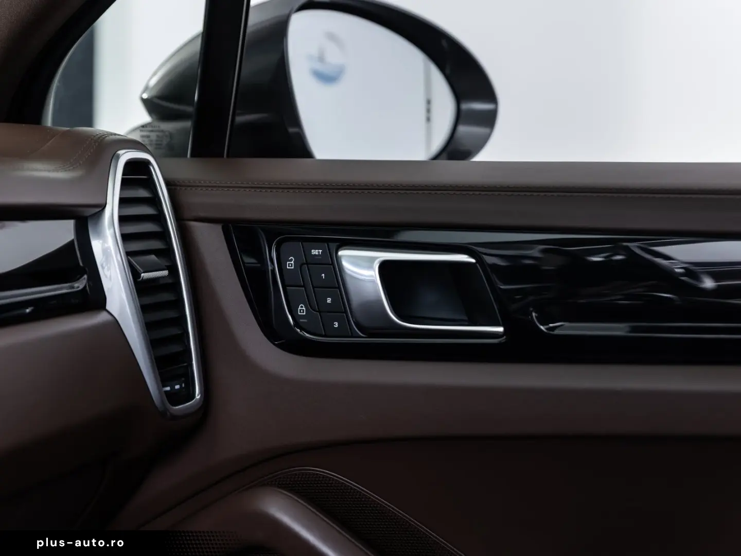 PORSCHE Cayenne  ACC PANO LUFT SPUR 360-CAM 21