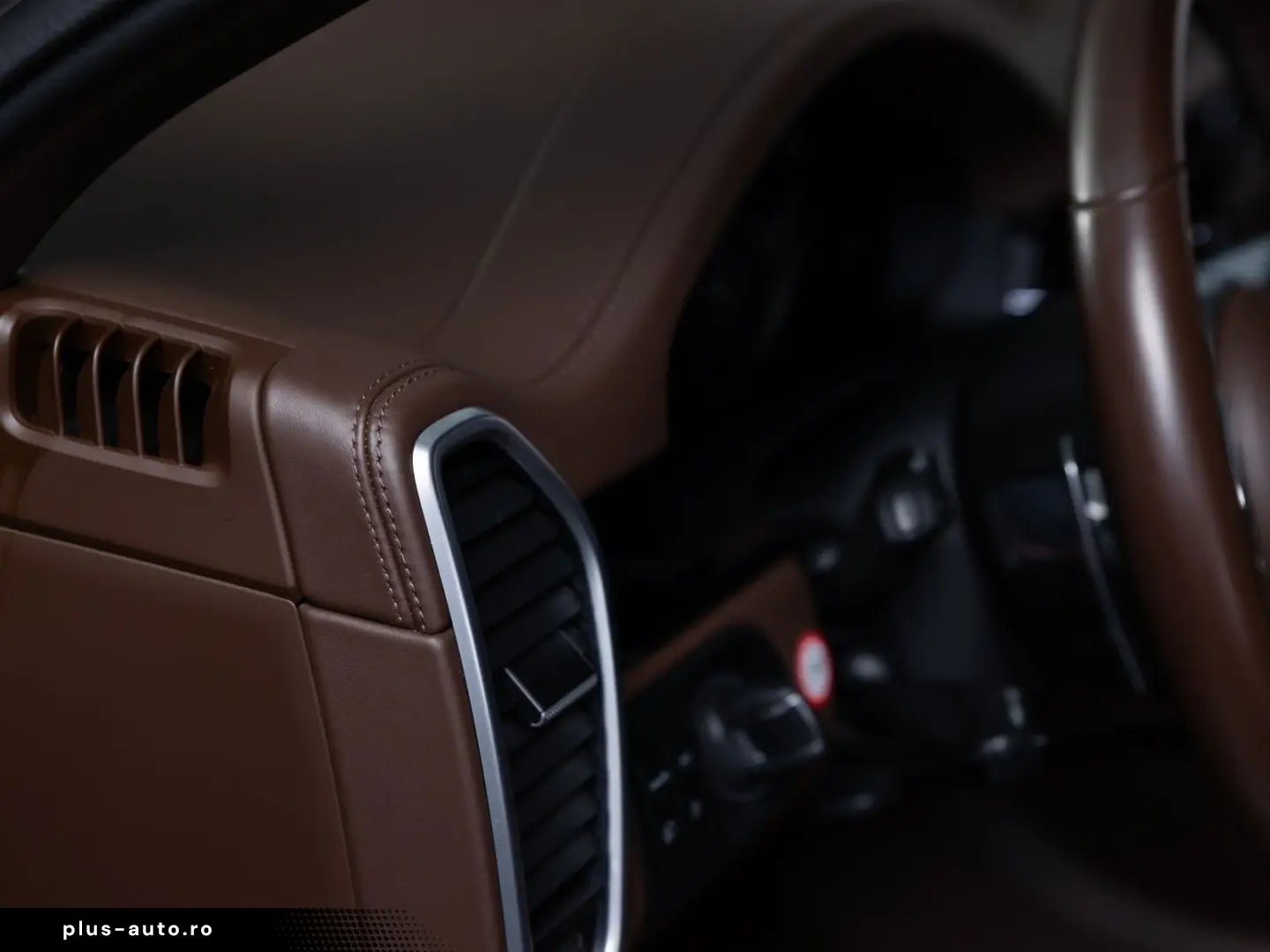 PORSCHE Cayenne  ACC PANO LUFT SPUR 360-CAM 21