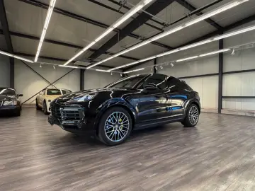 PORSCHE Cayenne Coupe E-Hybr Luft AHK Bose Sportpaket