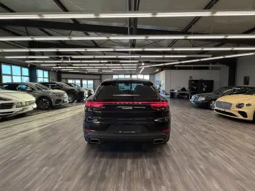 PORSCHE Cayenne Coupe E-Hybr Luft AHK Bose Sportpaket