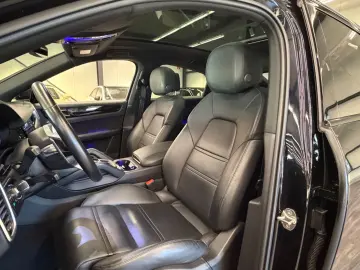 PORSCHE Cayenne Coupe E-Hybr Luft AHK Bose Sportpaket
