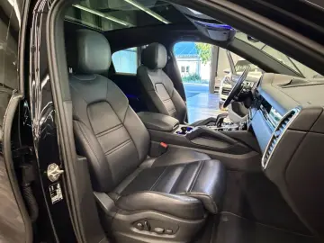 PORSCHE Cayenne Coupe E-Hybr Luft AHK Bose Sportpaket