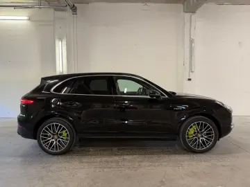 PORSCHE Cayenne E-Hybrid  NUR EXPORT   PANO 360