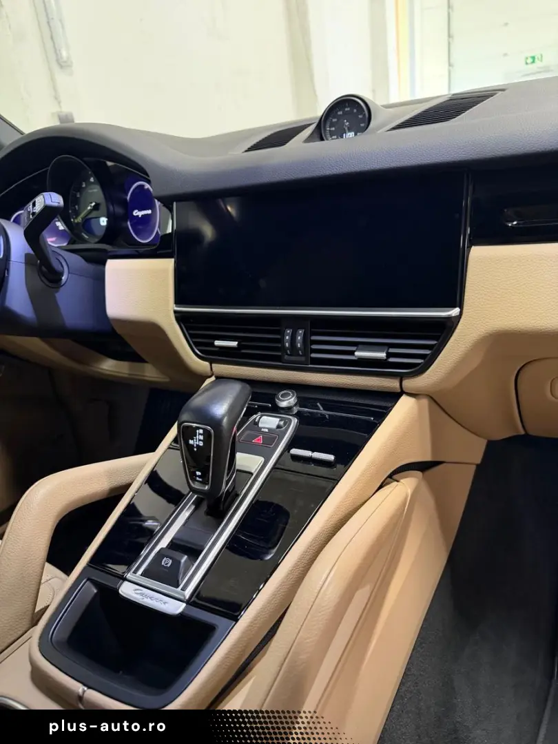 PORSCHE Cayenne E-Hybrid  NUR EXPORT   PANO 360