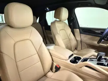 PORSCHE Cayenne E-Hybrid  NUR EXPORT   PANO 360