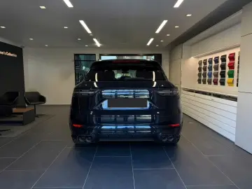 PORSCHE Cayenne E-Hybrid Platinum Edition