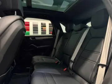 PORSCHE Cayenne E-Hybrid Platinum Edition