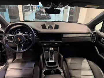 PORSCHE Cayenne E-Hybrid Platinum Edition