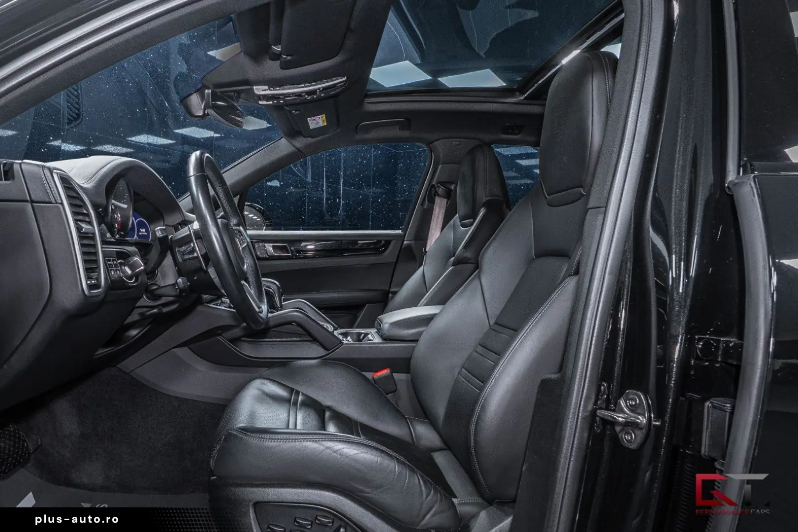 PORSCHE Cayenne E-Hyb PLATINUM EDT SportDesign 22  Pano