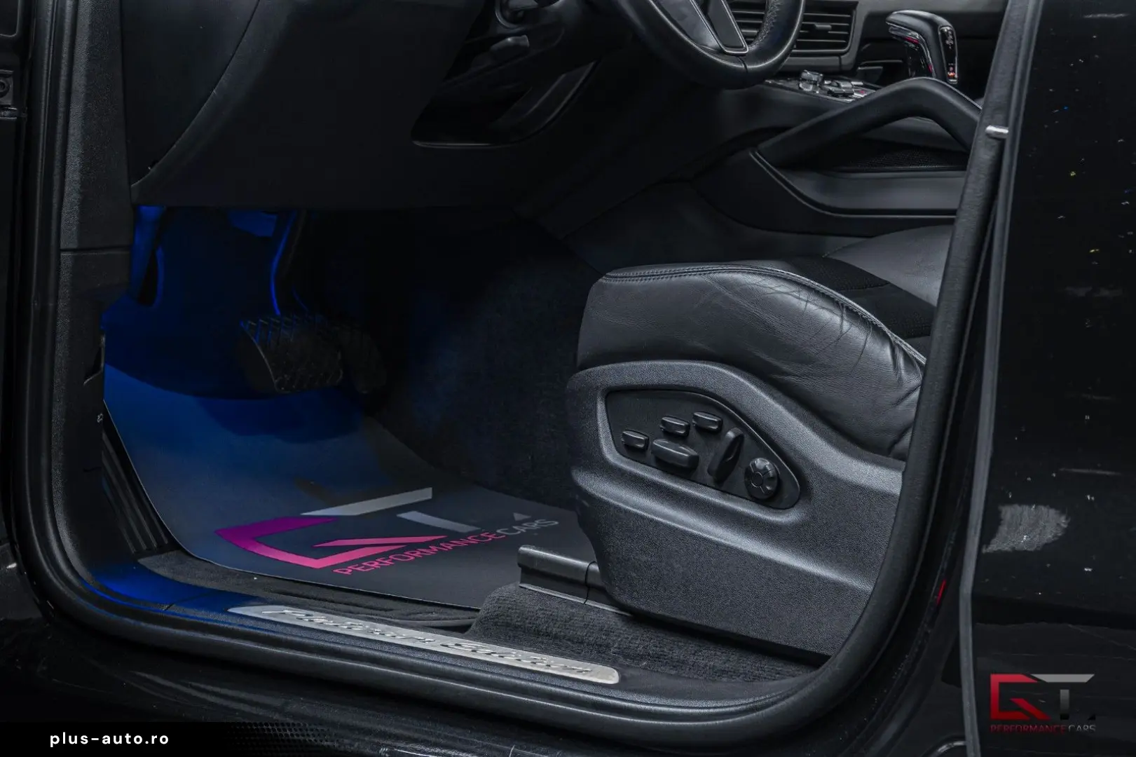 PORSCHE Cayenne E-Hyb PLATINUM EDT SportDesign 22  Pano