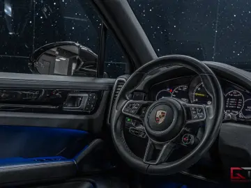 PORSCHE Cayenne E-Hyb PLATINUM EDT SportDesign 22  Pano