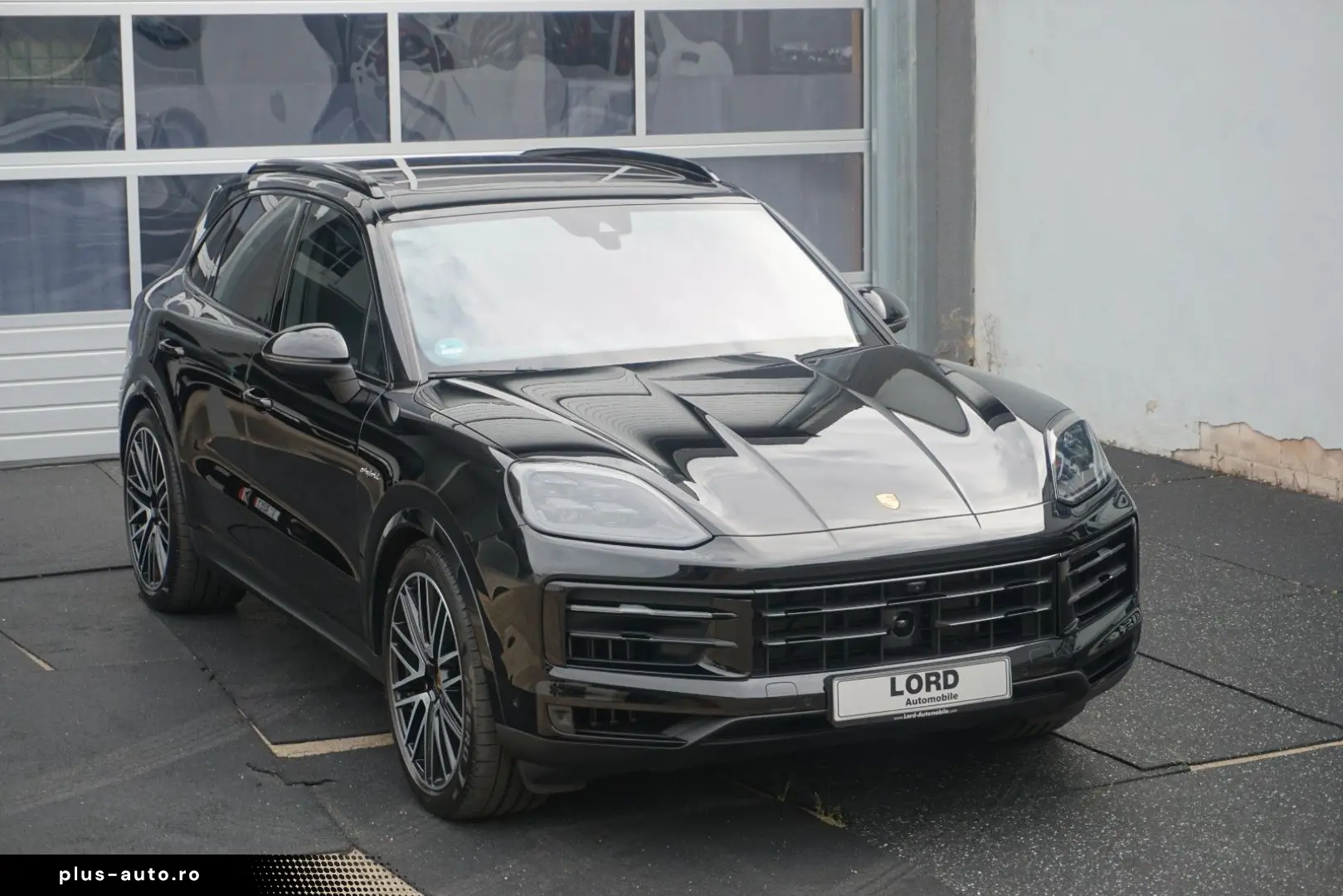PORSCHE Cayenne E-Hybrid MASSAGE 22 Turbo Approved05-27