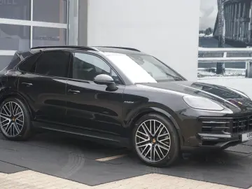 PORSCHE Cayenne E-Hybrid MASSAGE 22 Turbo Approved05-27