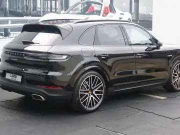PORSCHE Cayenne E-Hybrid MASSAGE 22 Turbo Approved05-27