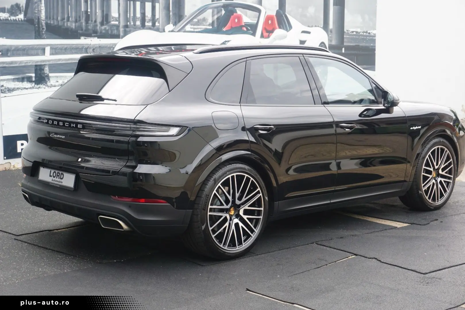 PORSCHE Cayenne E-Hybrid MASSAGE 22 Turbo Approved05-27