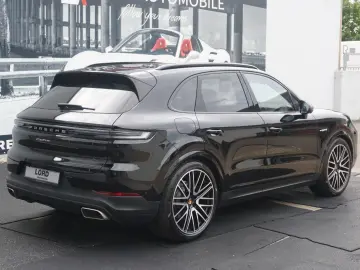 PORSCHE Cayenne E-Hybrid MASSAGE 22 Turbo Approved05-27