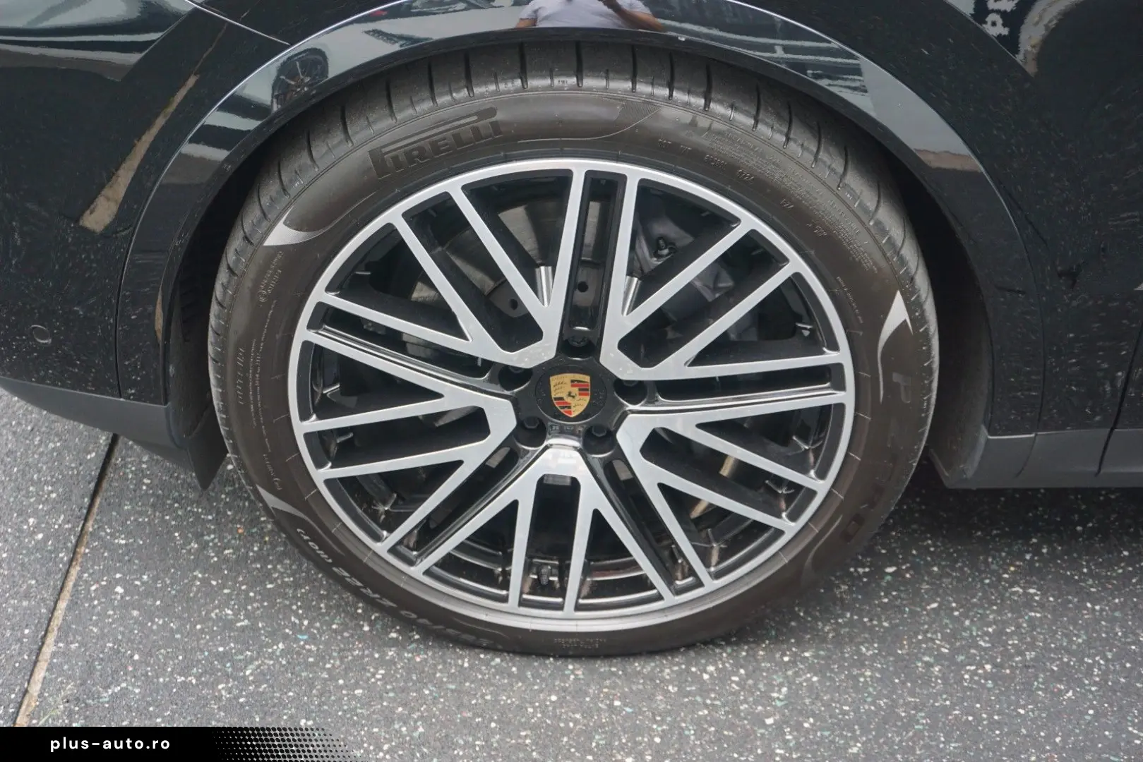 PORSCHE Cayenne E-Hybrid MASSAGE 22 Turbo Approved05-27