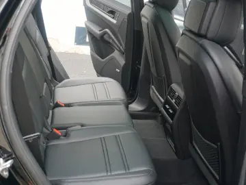 PORSCHE Cayenne E-Hybrid MASSAGE 22 Turbo Approved05-27