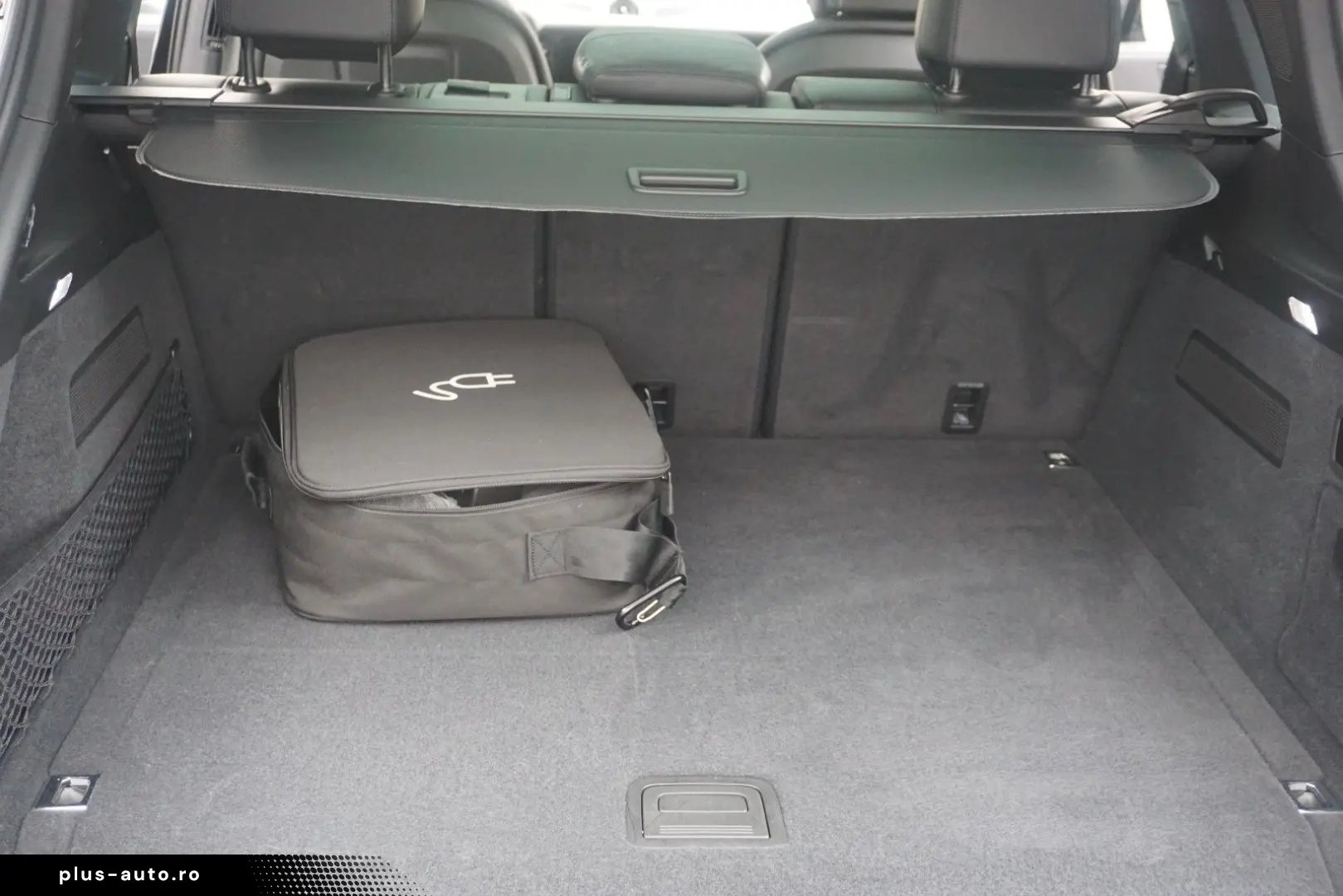 PORSCHE Cayenne E-Hybrid MASSAGE 22 Turbo Approved05-27