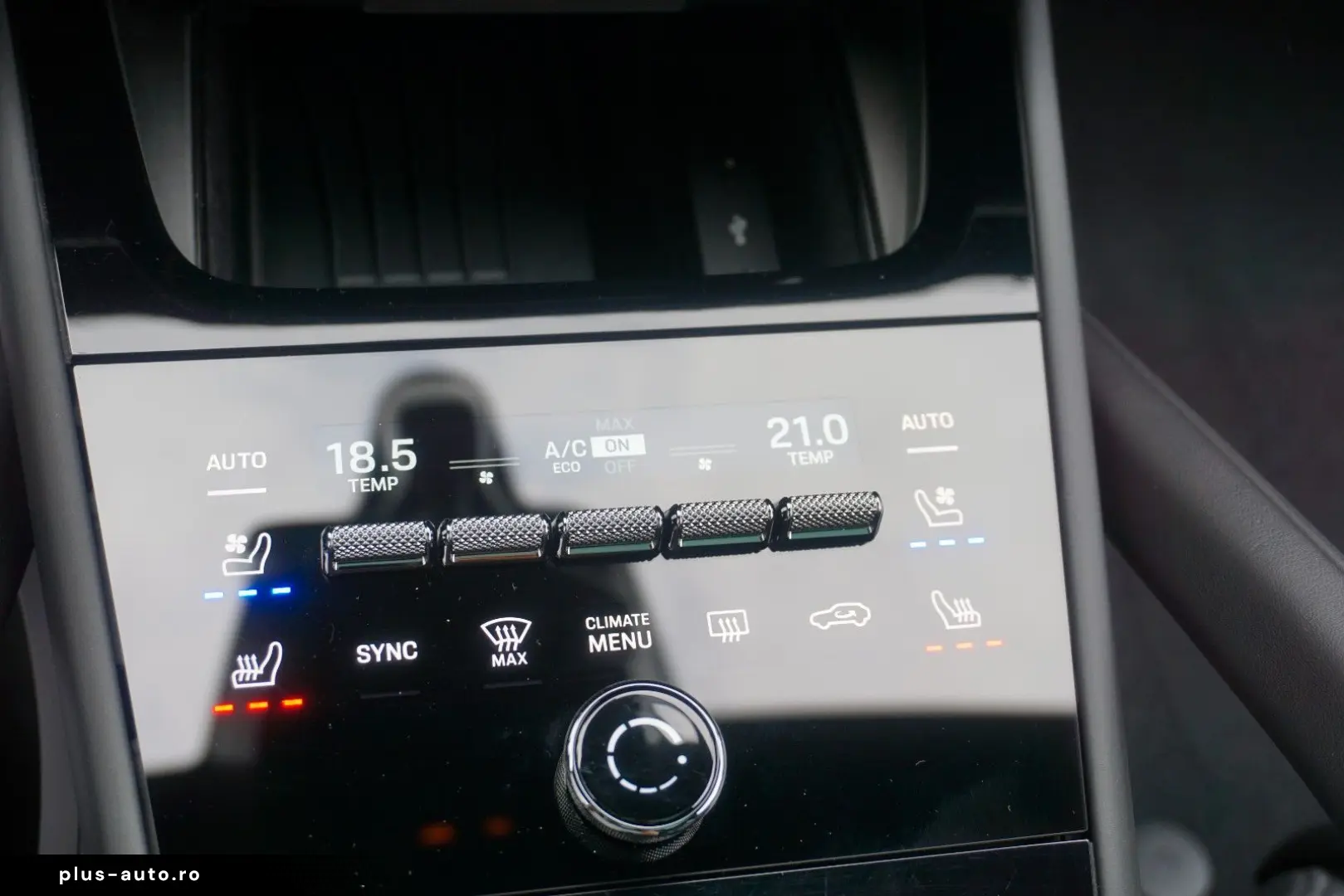 PORSCHE Cayenne E-Hybrid MASSAGE 22 Turbo Approved05-27