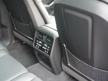 PORSCHE Cayenne E-Hybrid MASSAGE 22 Turbo Approved05-27