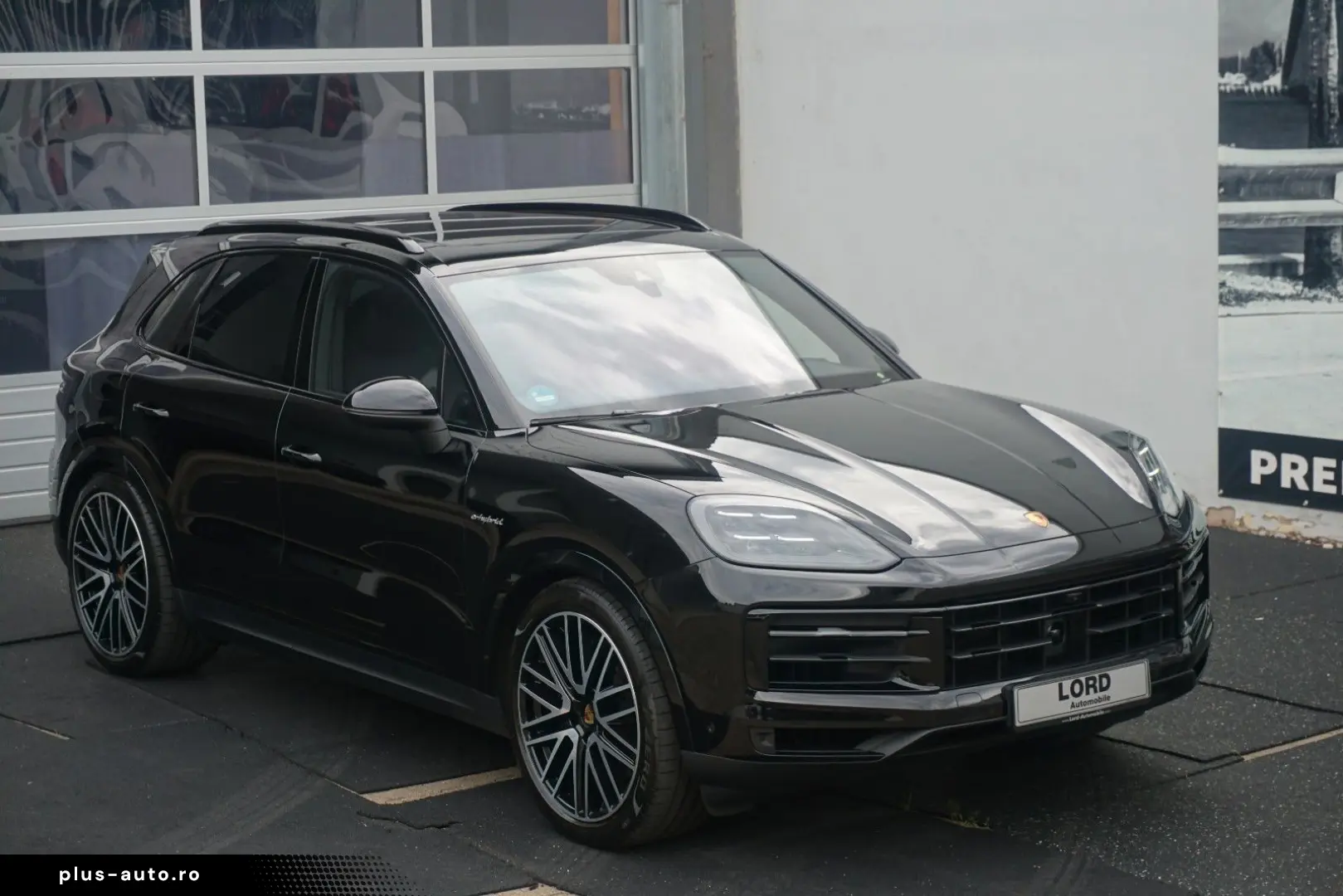 PORSCHE Cayenne E-Hybrid MASSAGE 22 Turbo Approved05-27