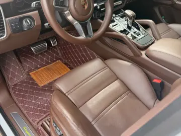 PORSCHE Cayenne E-Hybrid Approved-2027