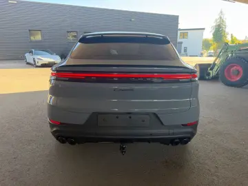 PORSCHE Cayenne Coupe Soft Close AHK Luft HeadUp 22