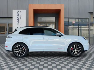 PORSCHE Cayenne S E-Hyb Sport Design PDCC Nightvision 519PS!