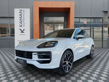 PORSCHE Cayenne S E-Hyb Sport Design PDCC Nightvision 519PS!