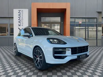 PORSCHE Cayenne S E-Hyb Sport Design PDCC Nightvision 519PS!