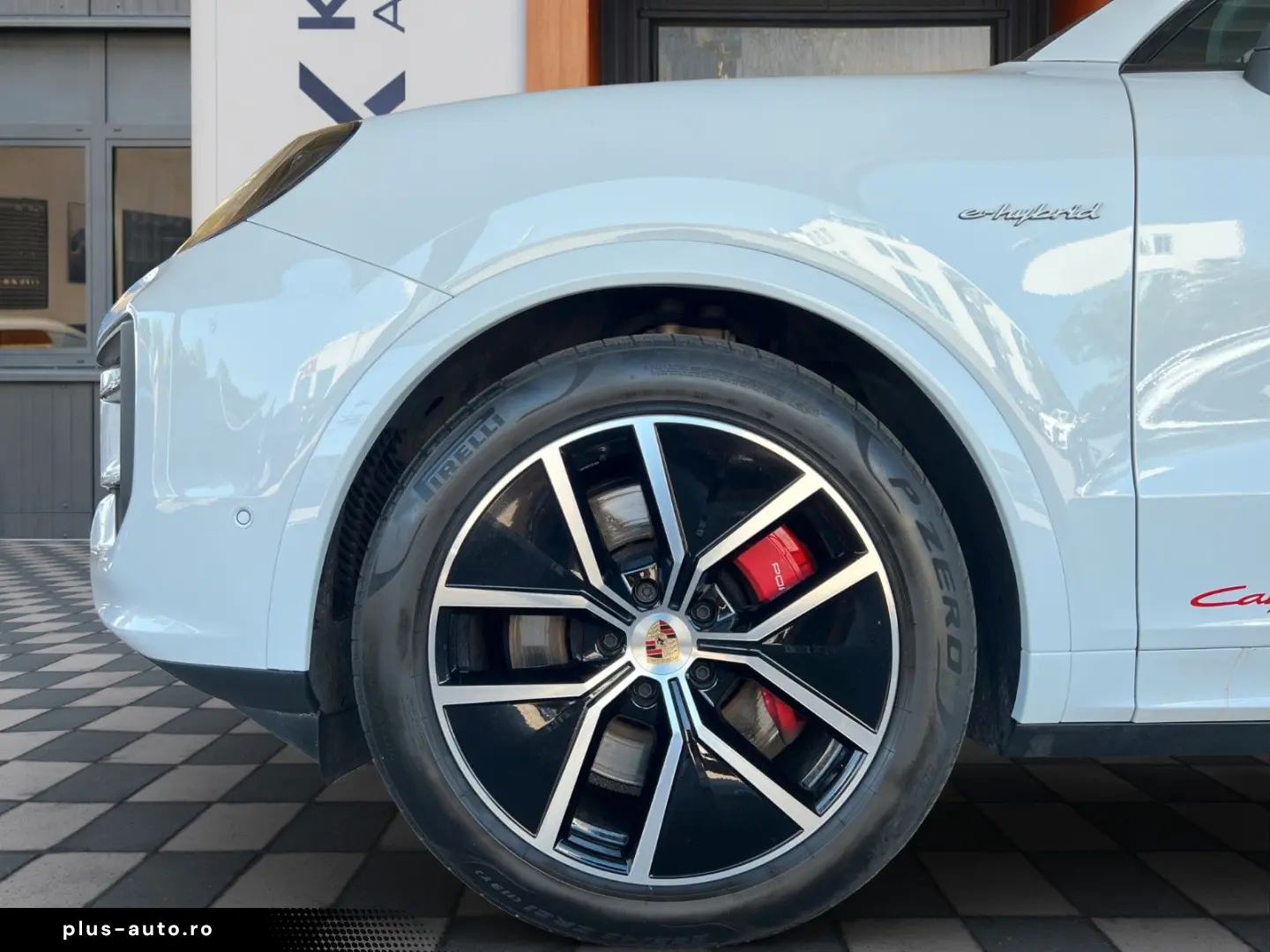 PORSCHE Cayenne S E-Hyb Sport Design PDCC Nightvision 519PS!