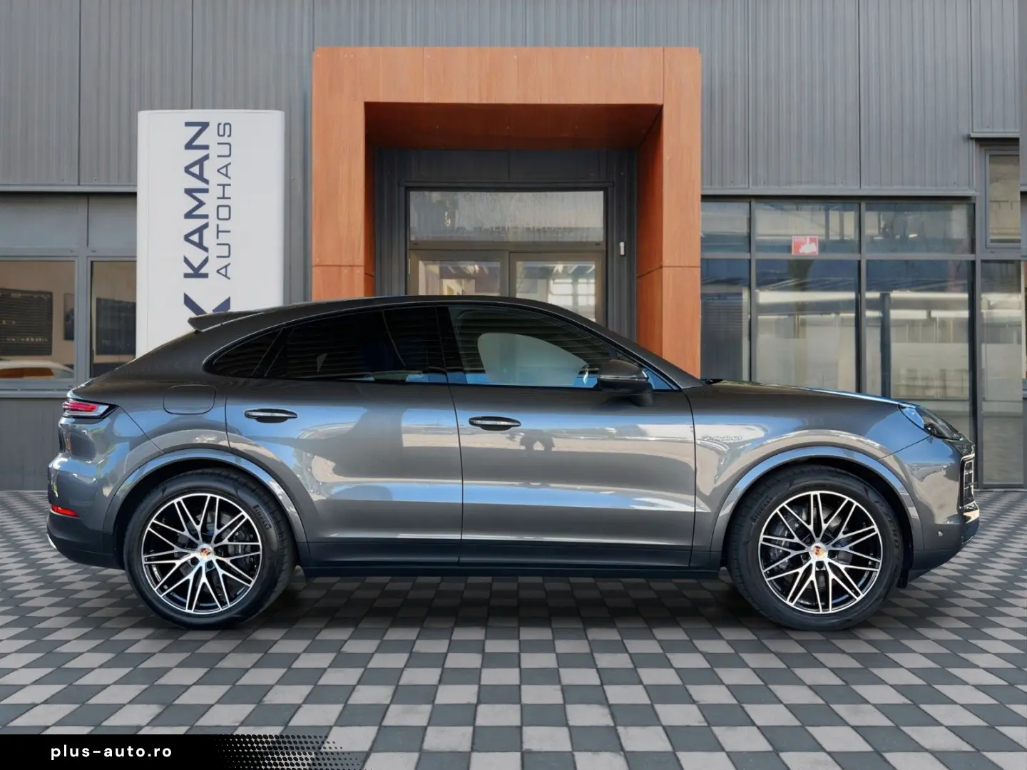 PORSCHE Cayenne Coupe E-Hyb 18Wege Hinterachsl. HeadUp