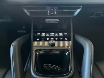 PORSCHE Cayenne Coupe E-Hyb 18Wege Hinterachsl. HeadUp