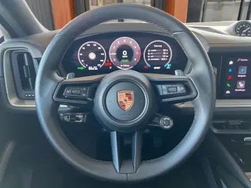 PORSCHE Cayenne Coupe E-Hyb 18Wege Hinterachsl. HeadUp