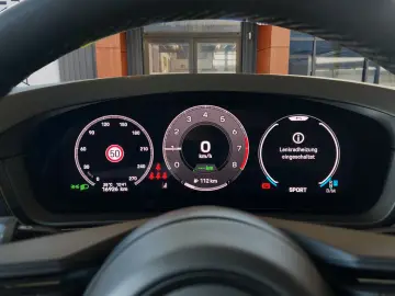 PORSCHE Cayenne Coupe E-Hyb 18Wege Hinterachsl. HeadUp