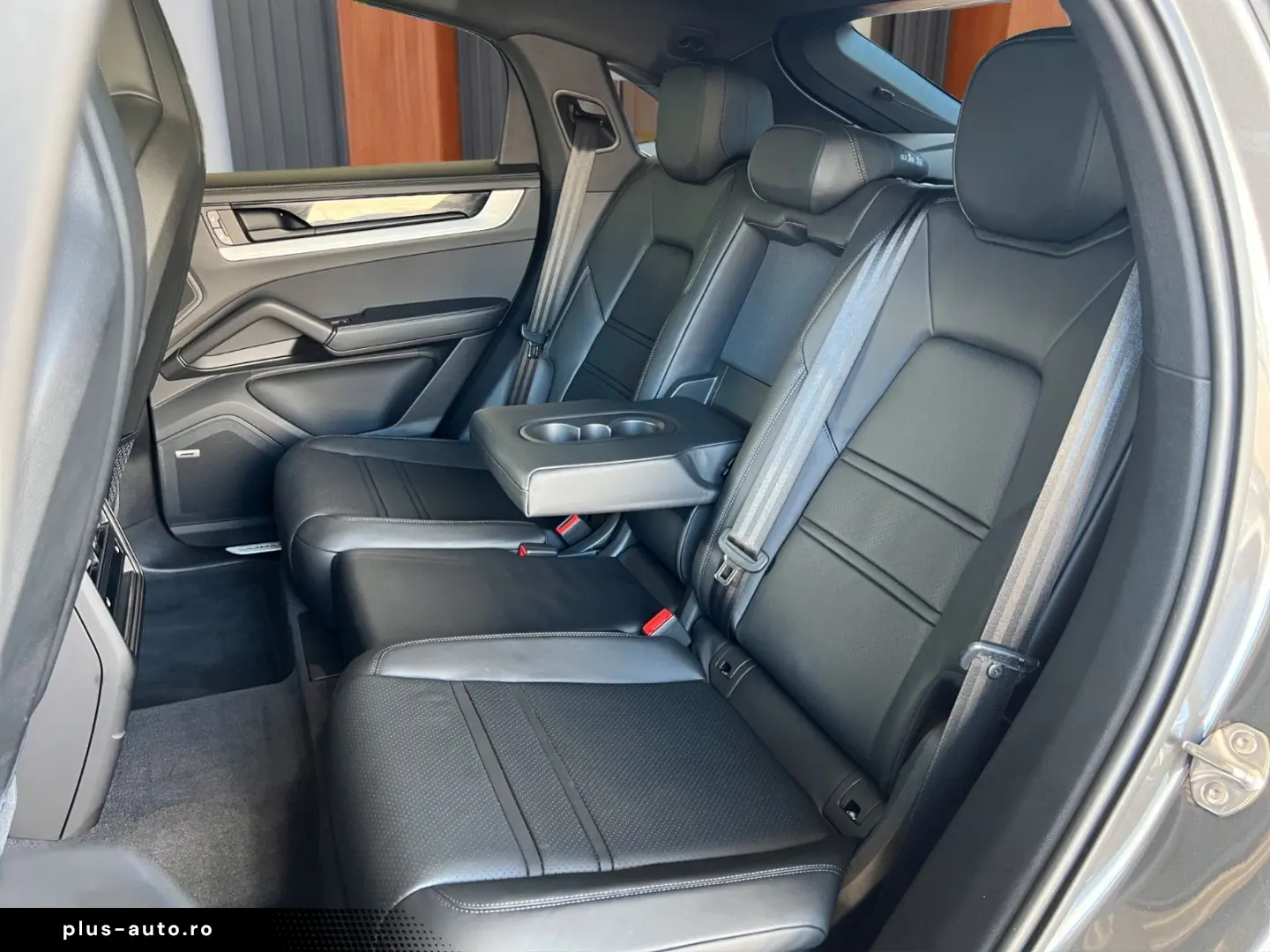 PORSCHE Cayenne Coupe E-Hyb 18Wege Hinterachsl. HeadUp