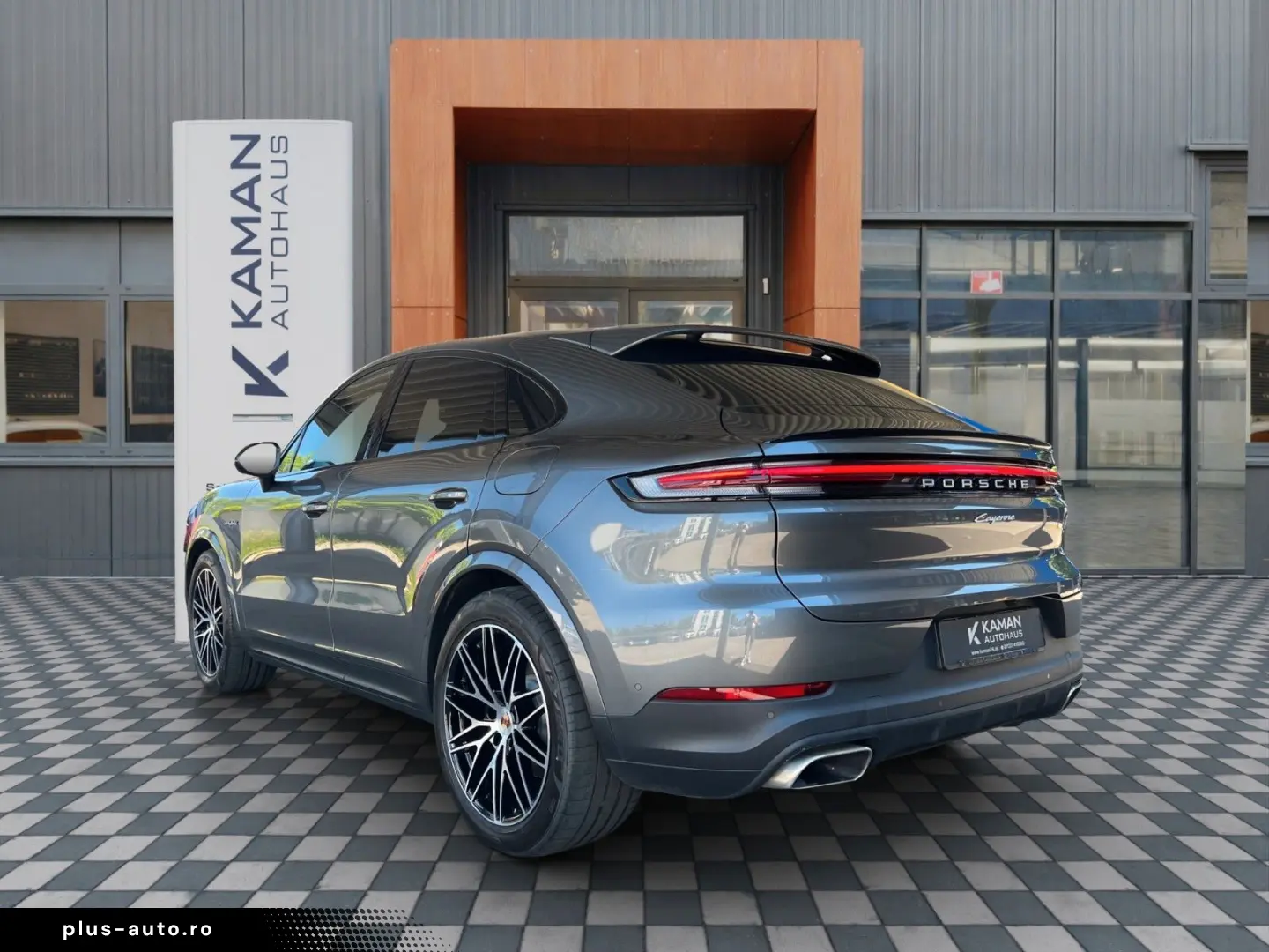 PORSCHE Cayenne Coupe E-Hyb 18Wege Hinterachsl. HeadUp