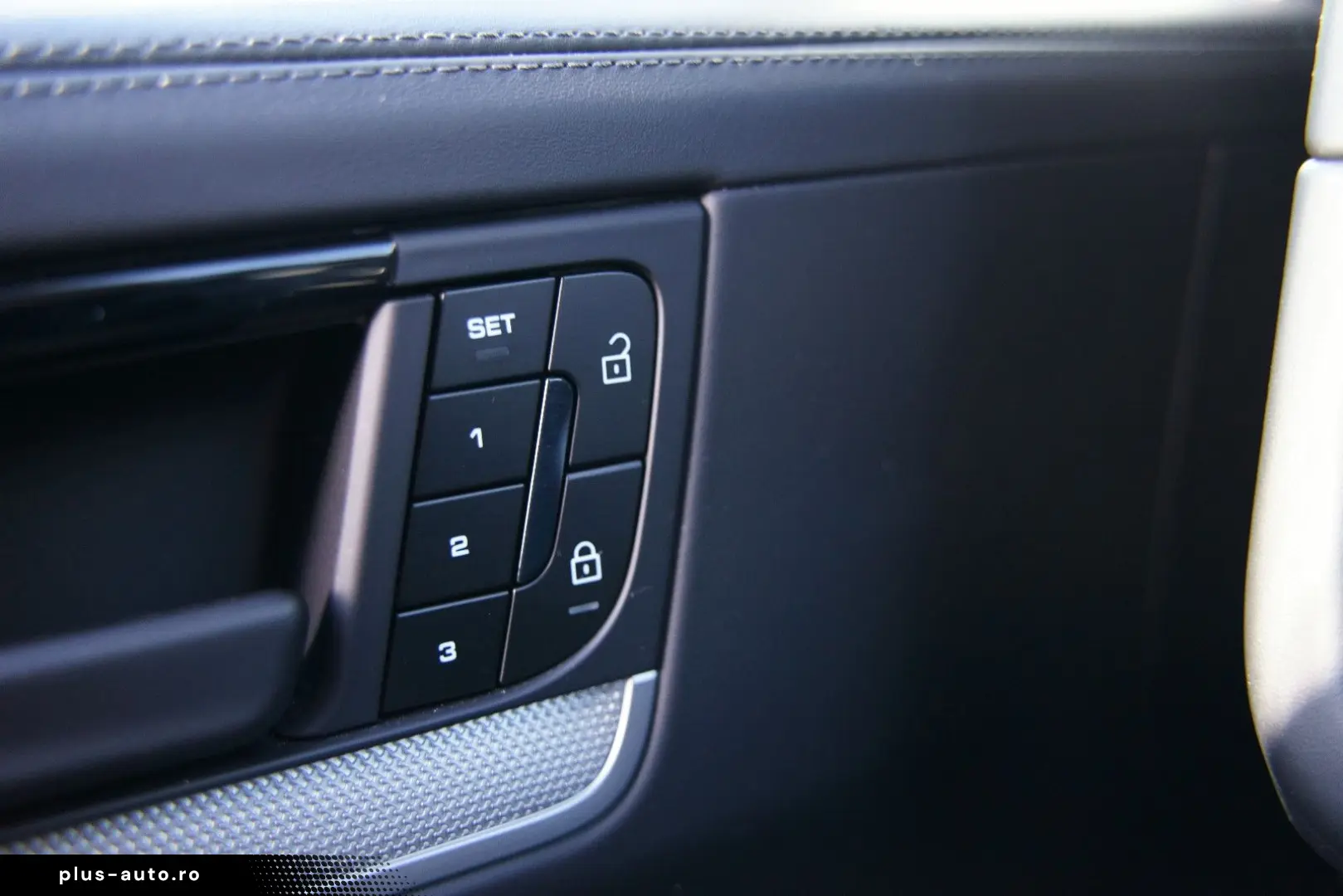 PORSCHE Cayenne Coupe E-Hybrid HEADUP INNO