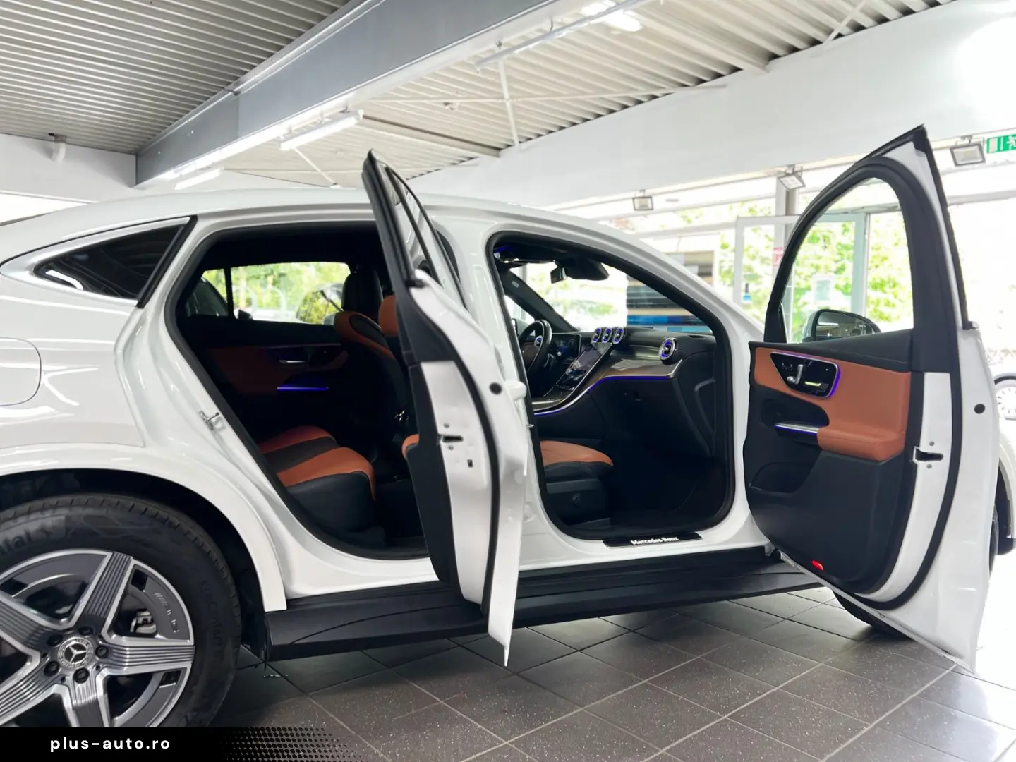 MERCEDES-BENZ GLC 300de 4M Coupe AMG Line AHK MEM DIS 360