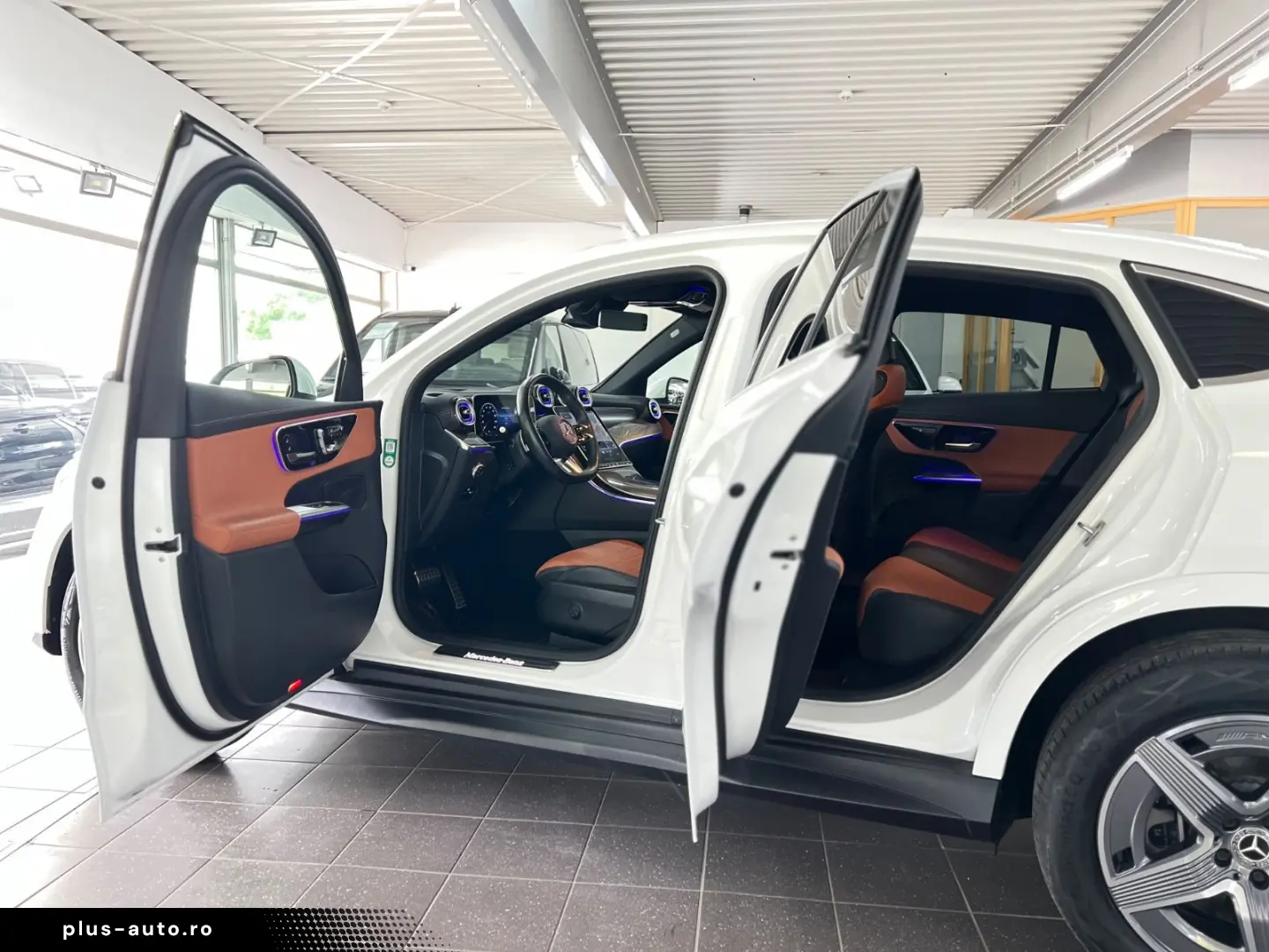 MERCEDES-BENZ GLC 300de 4M Coupe AMG Line AHK MEM DIS 360