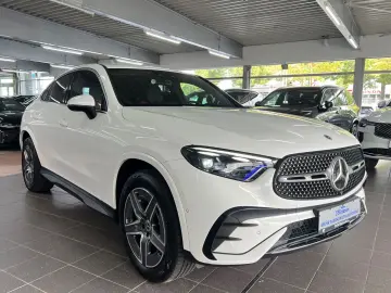 MERCEDES-BENZ GLC 300de 4M Coupe AMG Line AHK MEM DIS 360