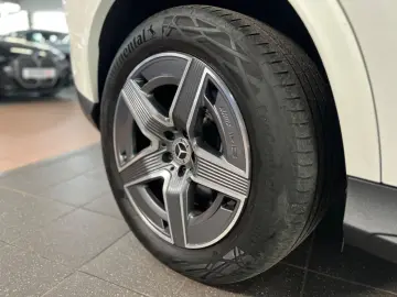 MERCEDES-BENZ GLC 300de 4M Coupe AMG Line AHK MEM DIS 360