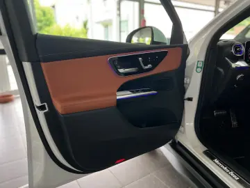 MERCEDES-BENZ GLC 300de 4M Coupe AMG Line AHK MEM DIS 360