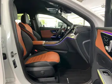 MERCEDES-BENZ GLC 300de 4M Coupe AMG Line AHK MEM DIS 360