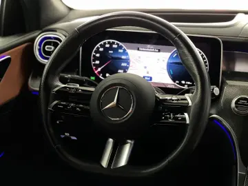 MERCEDES-BENZ GLC 300de 4M Coupe AMG Line AHK MEM DIS 360