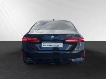 BMW 550e xDrive