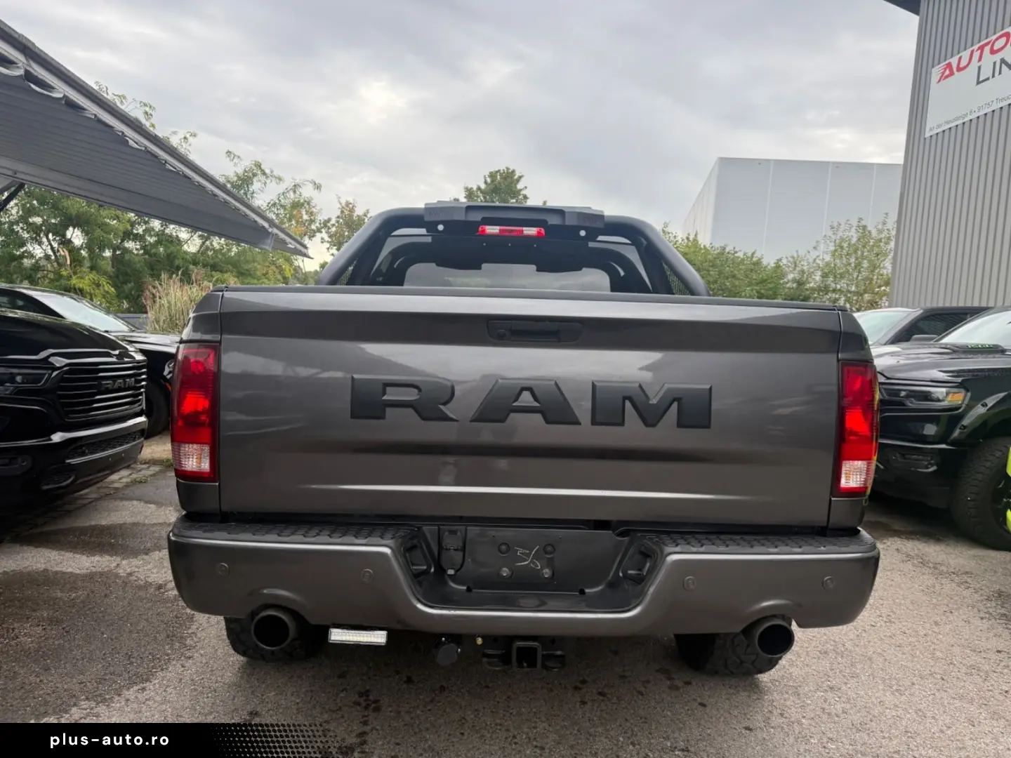 DODGE RAM 1500 HEMI 5.7 CREW CAB SPORT HOCH & BREIT